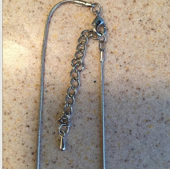 COPY - 10k white gold plated Austrian blue neckla… - Picture 3 of 4